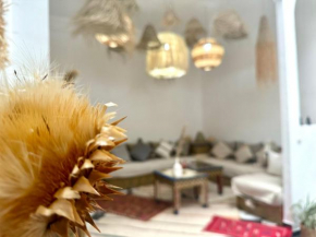 Riad DarDamia
